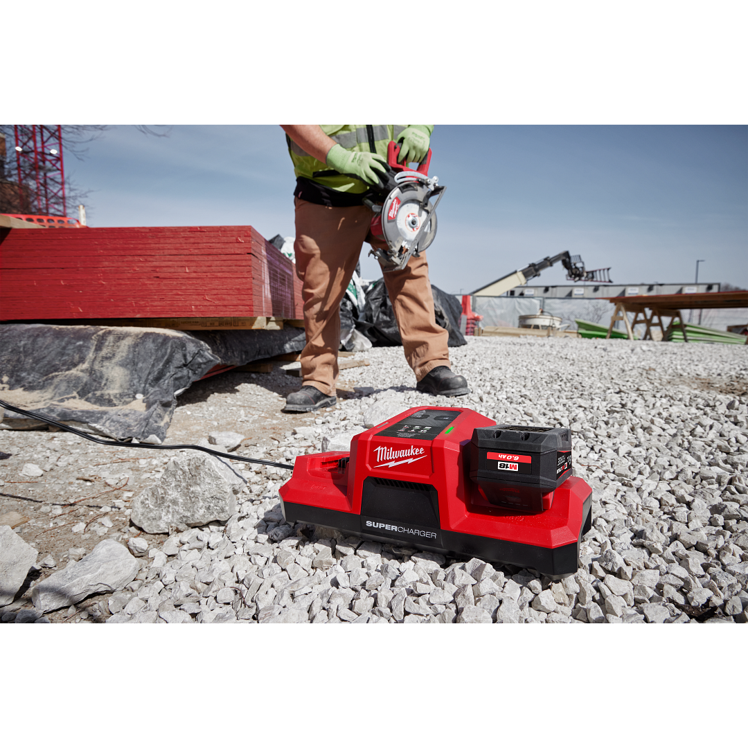 Milwaukee M18 Dual Bay Super Charger M18 DBSC