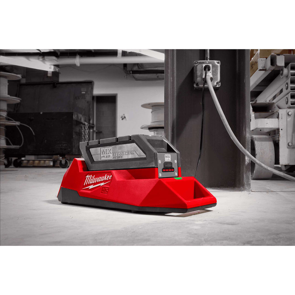 Milwaukee MX FUEL Charger MXF C